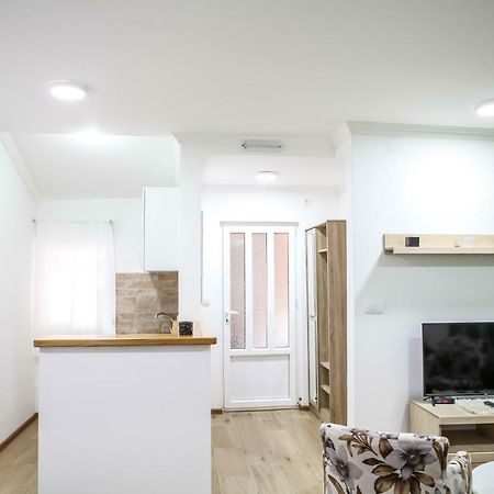 Apartman Kaca سيتينيي المظهر الخارجي الصورة