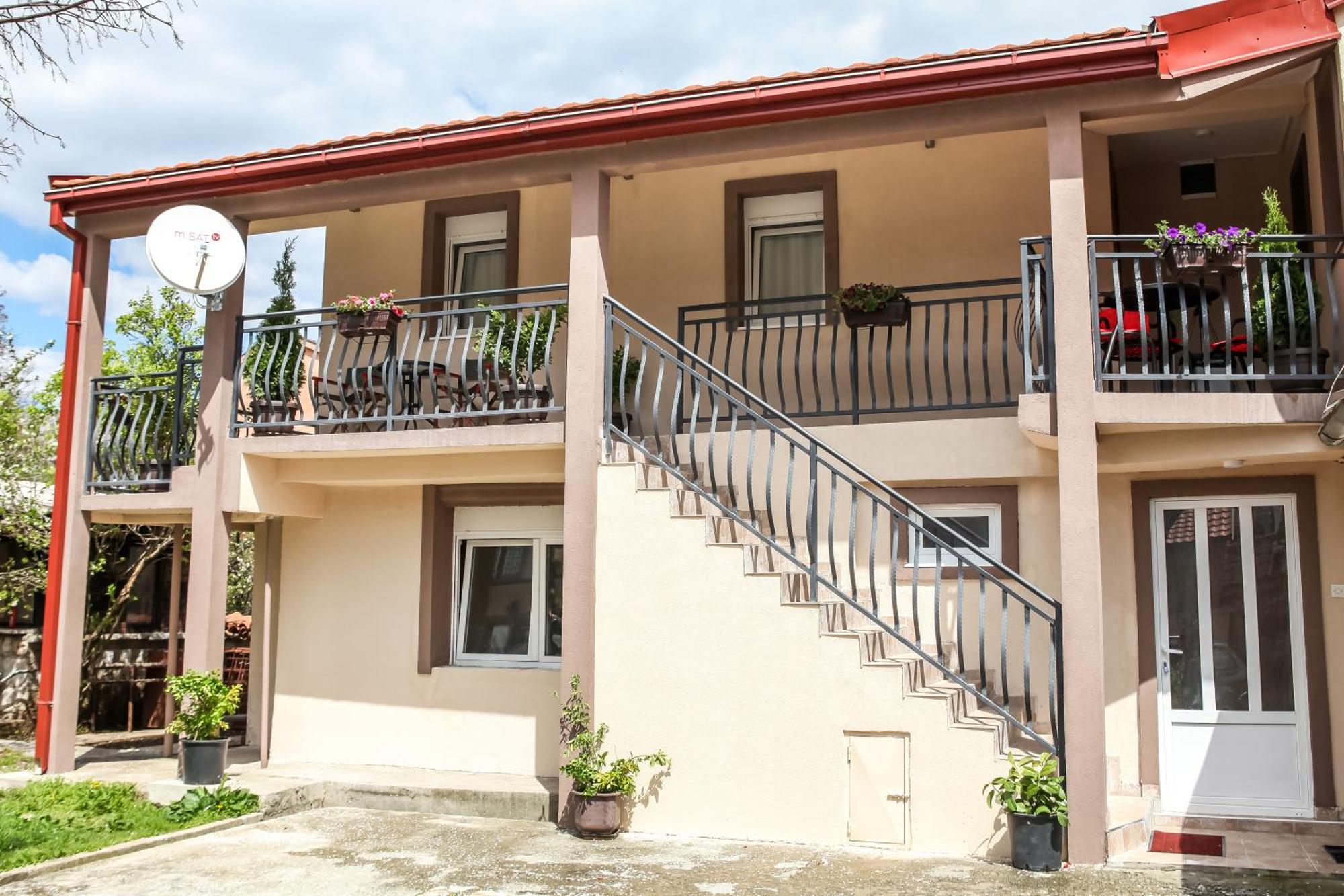 Apartman Kaca سيتينيي المظهر الخارجي الصورة