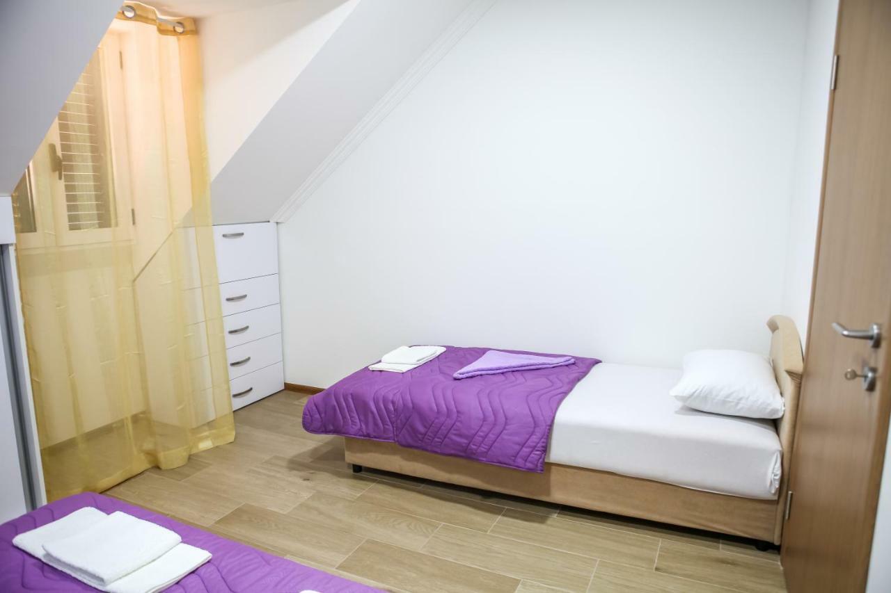 Apartman Kaca سيتينيي المظهر الخارجي الصورة